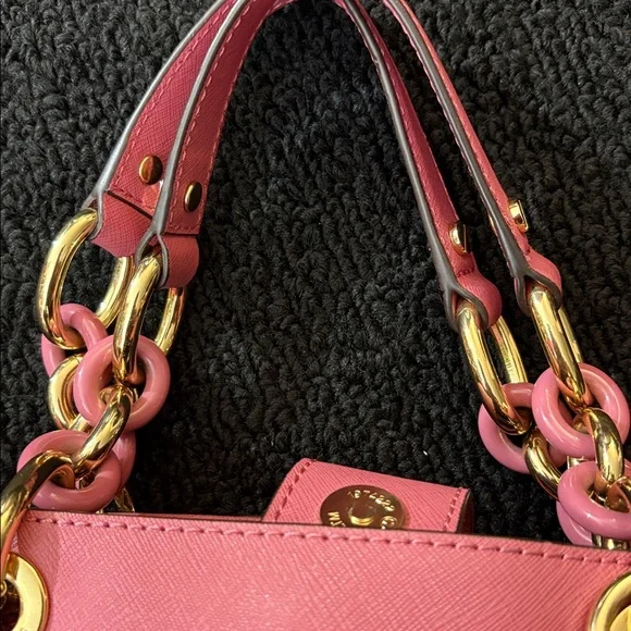 Michael Kors βCynthiaβ Saffiano Leather Satchel - Picture 13 of 16